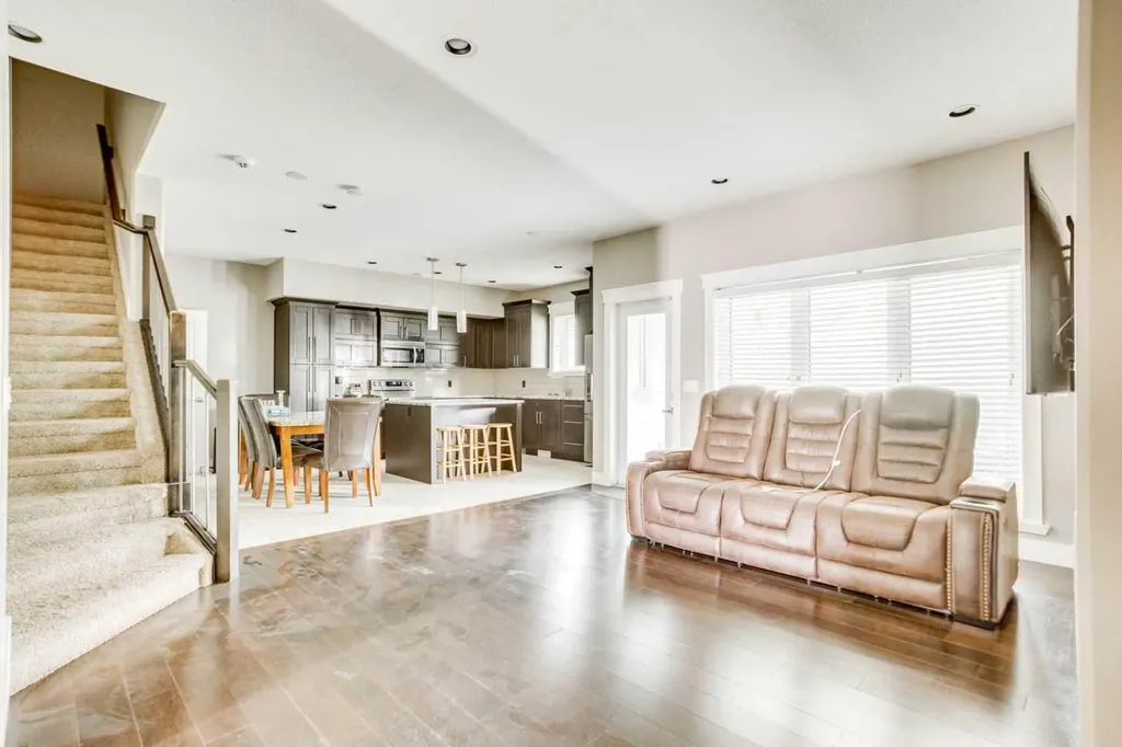208 Sparrow Hawk Drive Fort Mcmurray AB T9K 0Y8