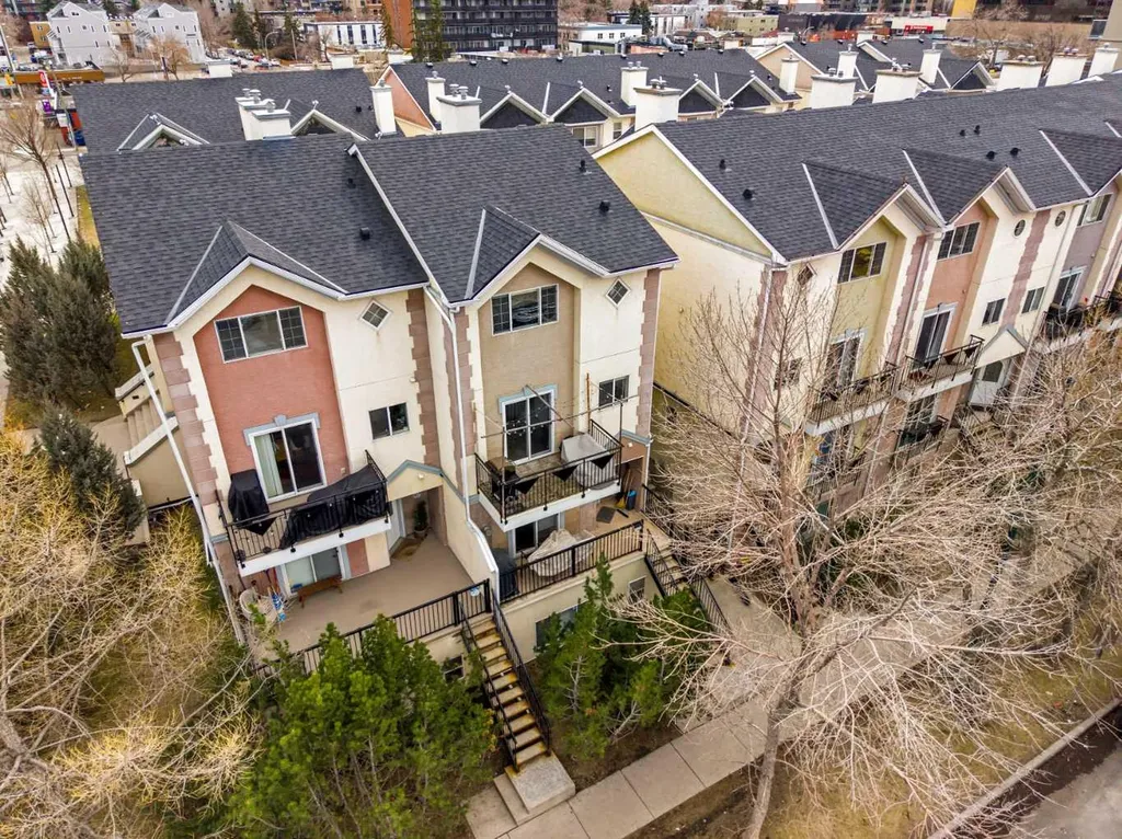 1503 11 Street SW Calgary AB T2R 1R3
