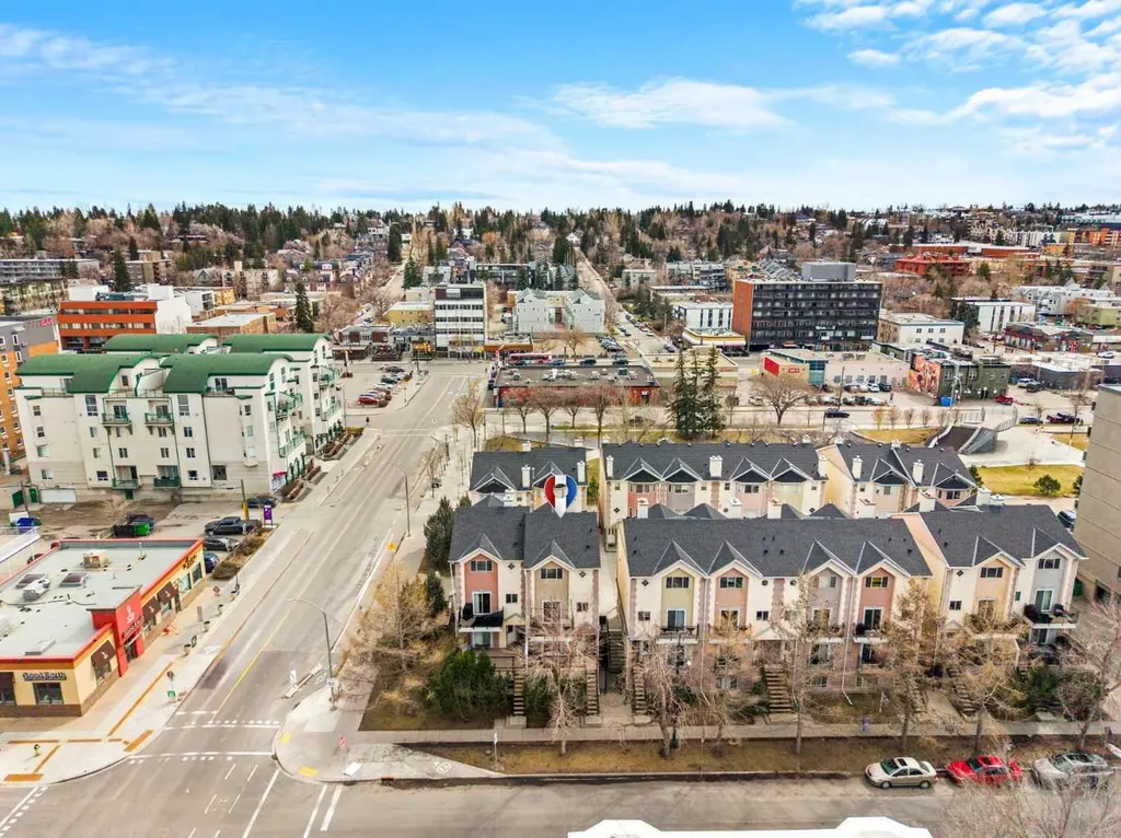 1503 11 Street SW Calgary AB T2R 1R3