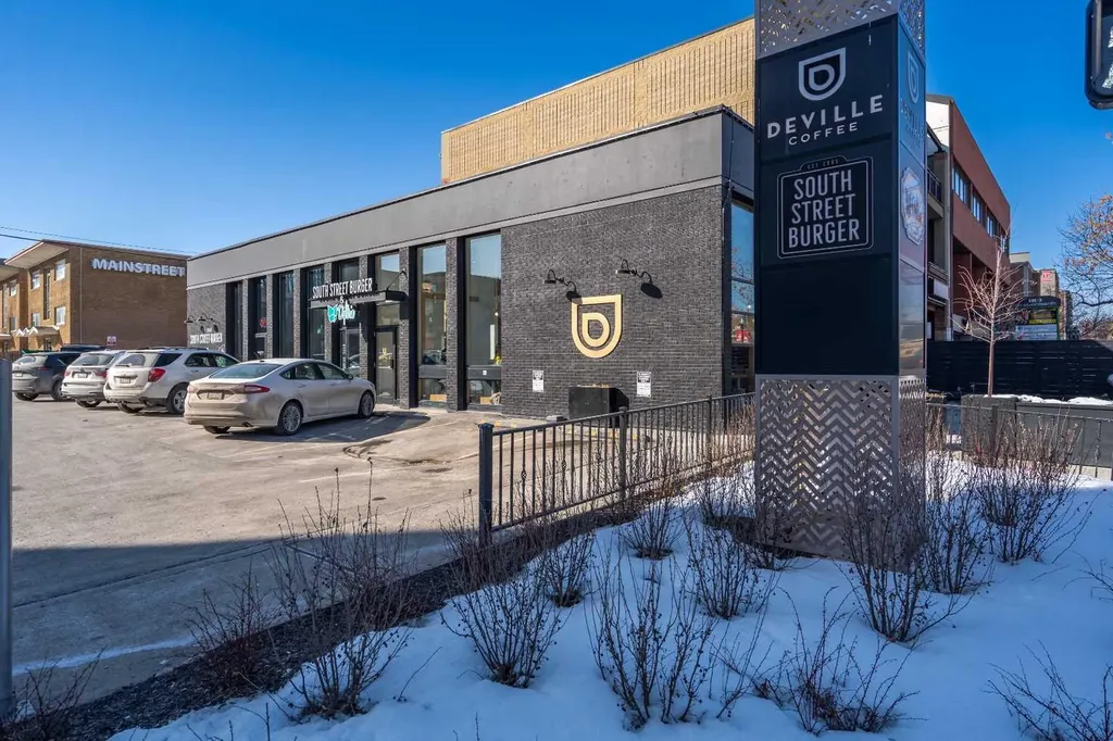 1503 11 Street SW Calgary AB T2R 1R3