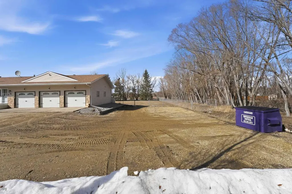 #80 C & E Trail 39235 Trail Rural Red Deer County AB T4S 2A7