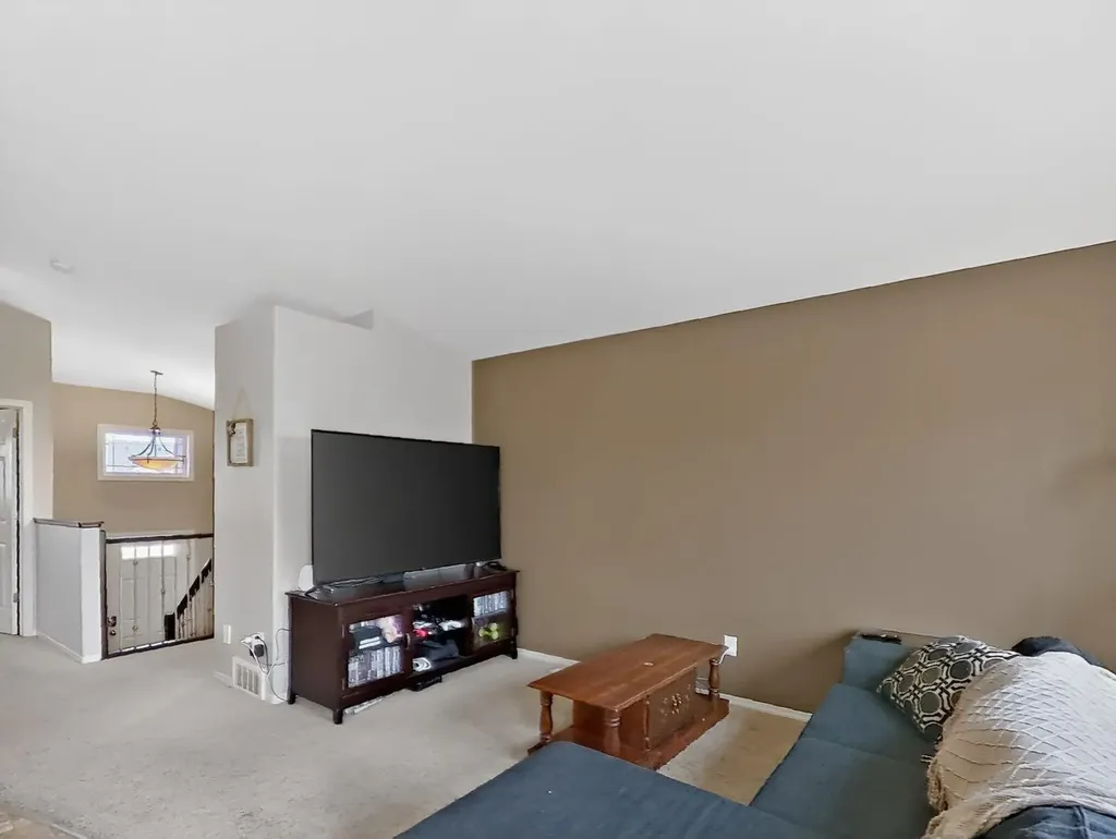 711 Sunset Place Coaldale AB T1M 0C5
