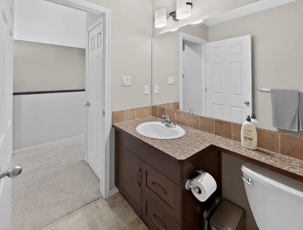 711 Sunset Place Coaldale AB T1M 0C5
