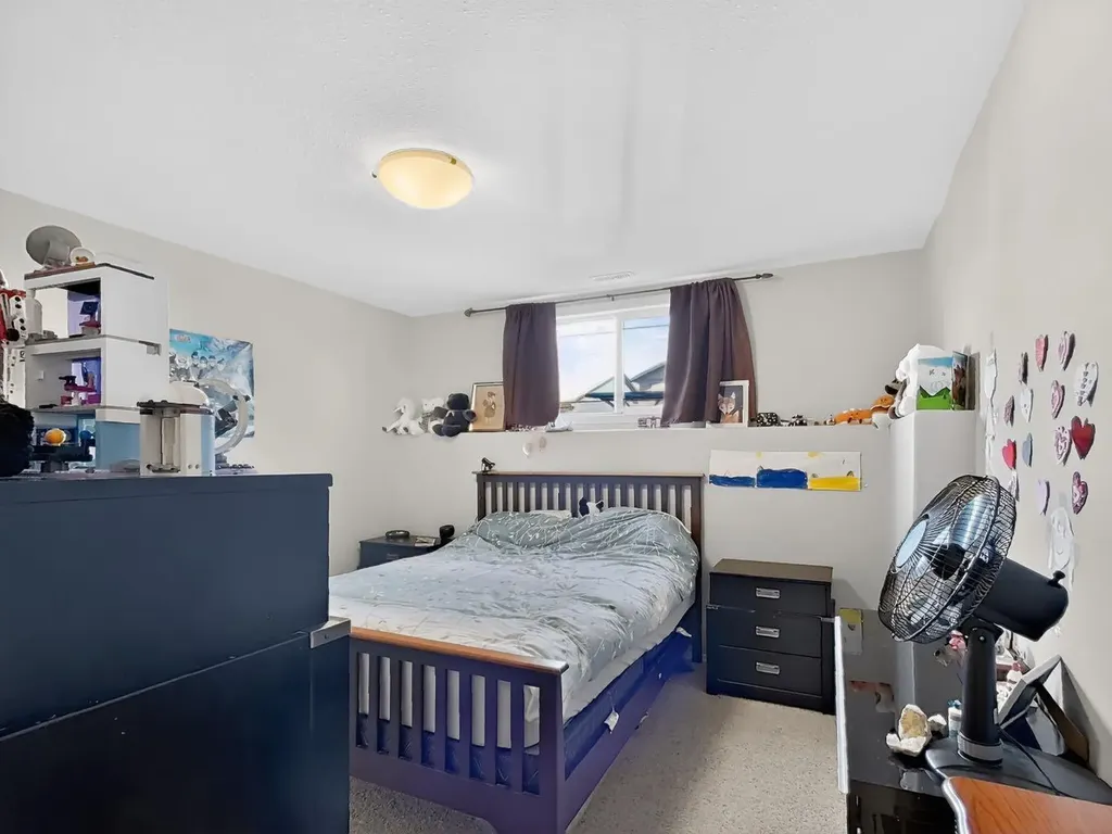 711 Sunset Place Coaldale AB T1M 0C5