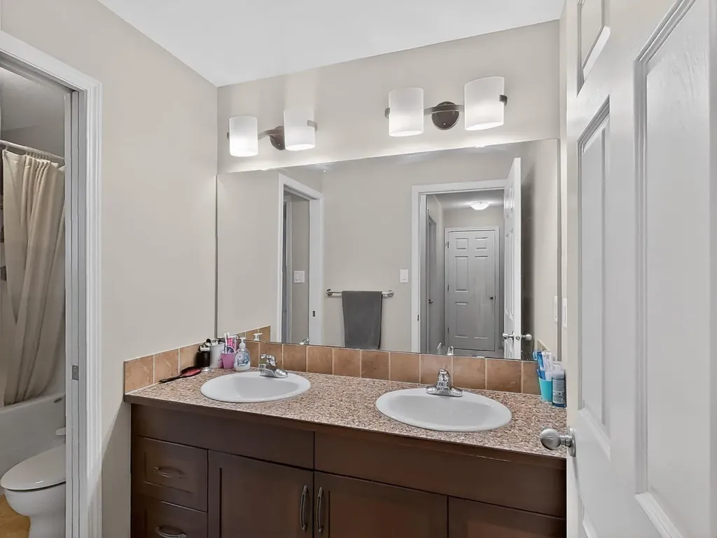 711 Sunset Place Coaldale AB T1M 0C5
