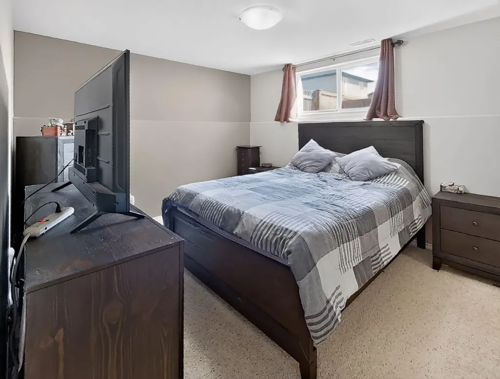 711 Sunset Place Coaldale AB T1M 0C5