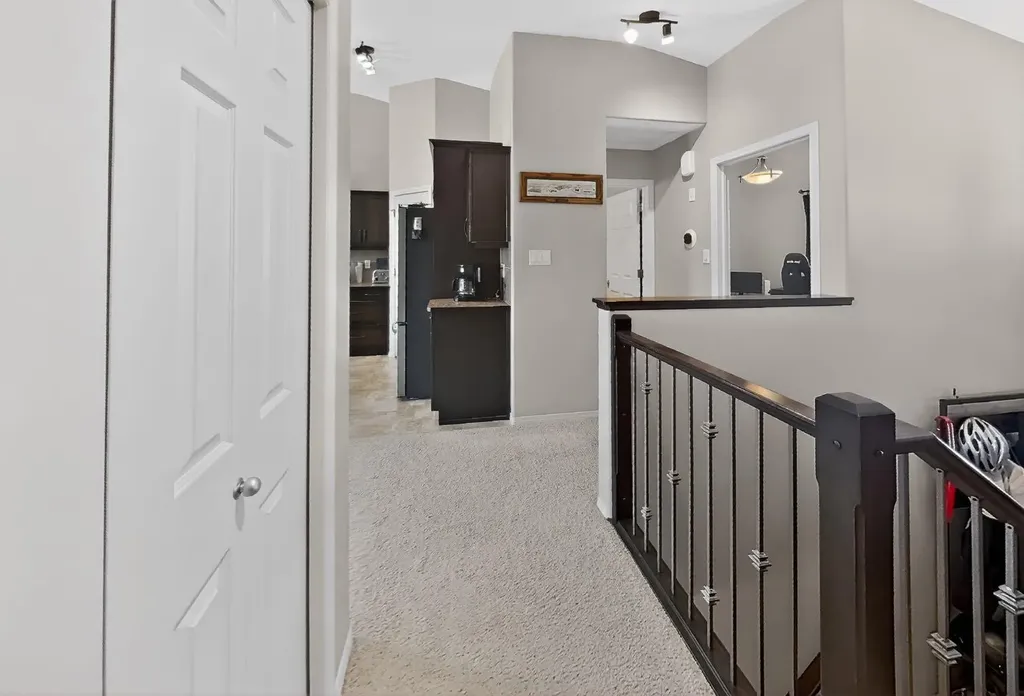 711 Sunset Place Coaldale AB T1M 0C5
