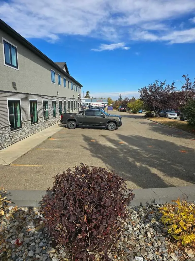 110 Pelican Place Sylvan Lake AB T4S 1K2