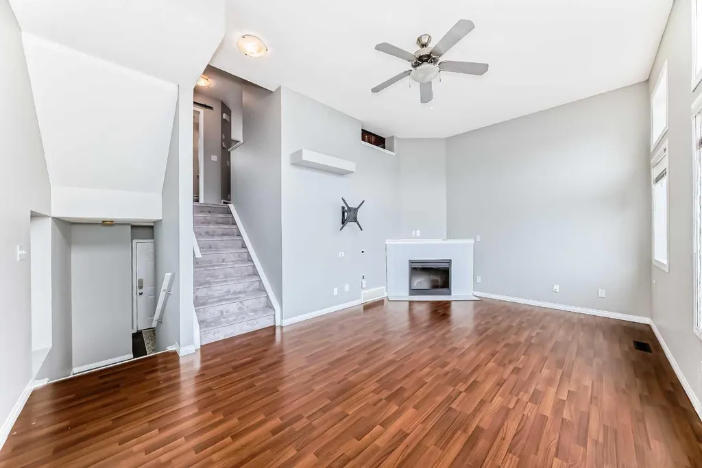 17 Copperfield Court SE Calgary AB T2Z 4Z3