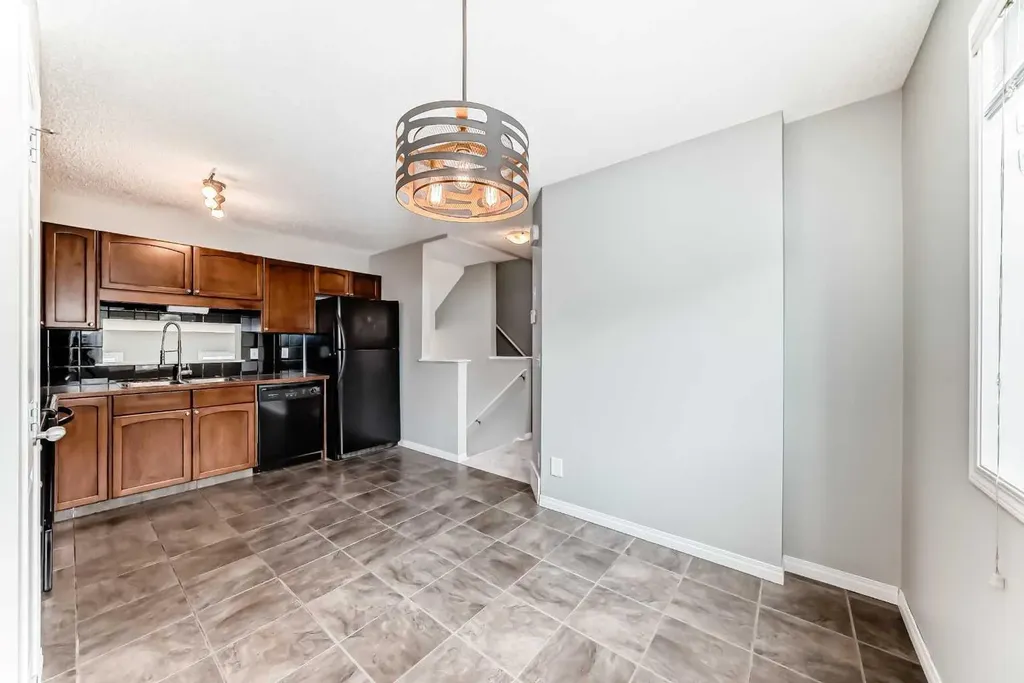 17 Copperfield Court SE Calgary AB T2Z 4Z3