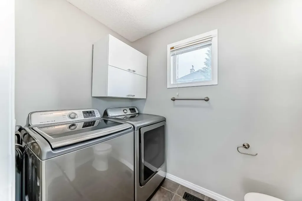 17 Copperfield Court SE Calgary AB T2Z 4Z3