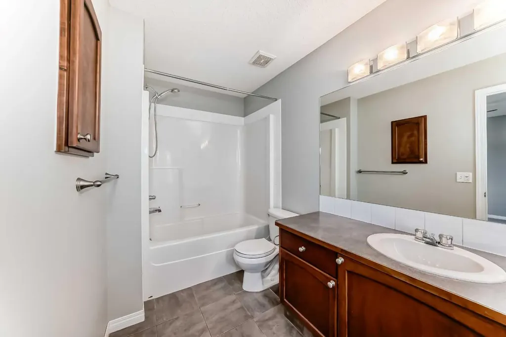 17 Copperfield Court SE Calgary AB T2Z 4Z3