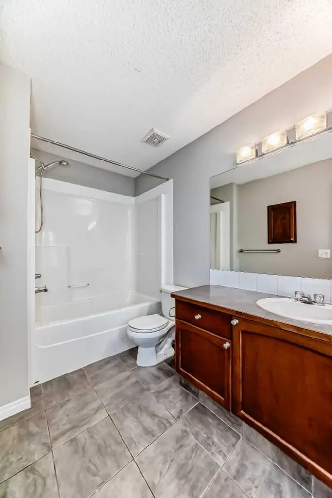 17 Copperfield Court SE Calgary AB T2Z 4Z3
