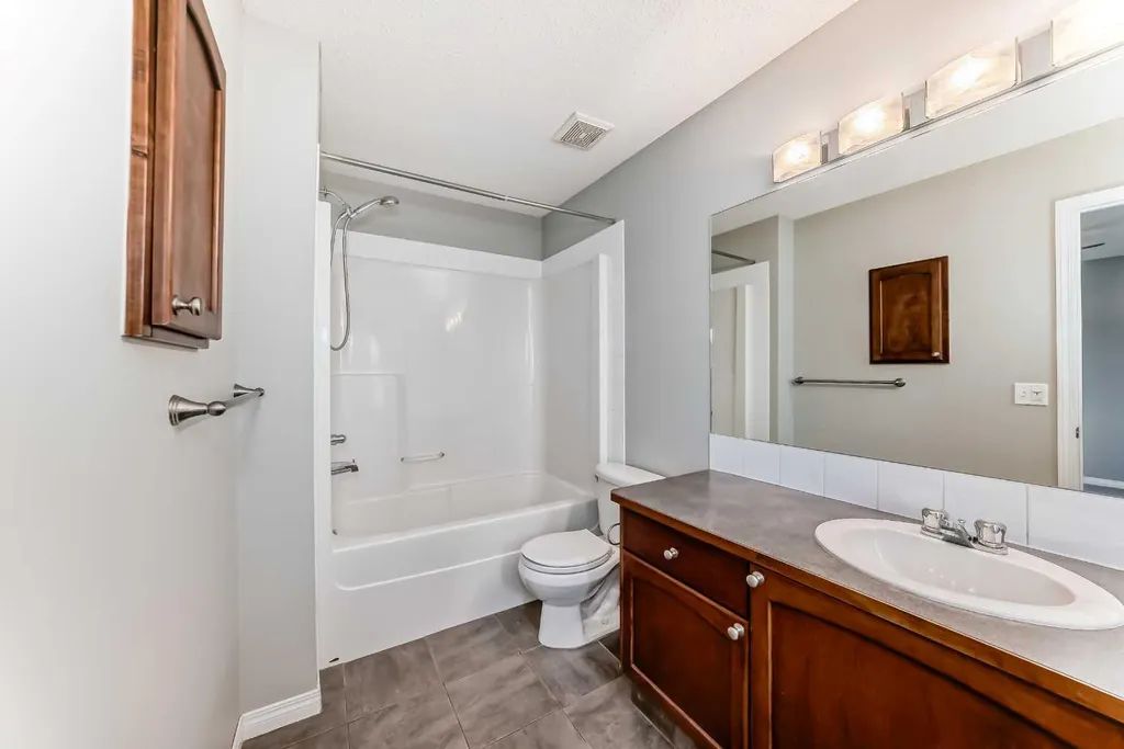 17 Copperfield Court SE Calgary AB T2Z 4Z3