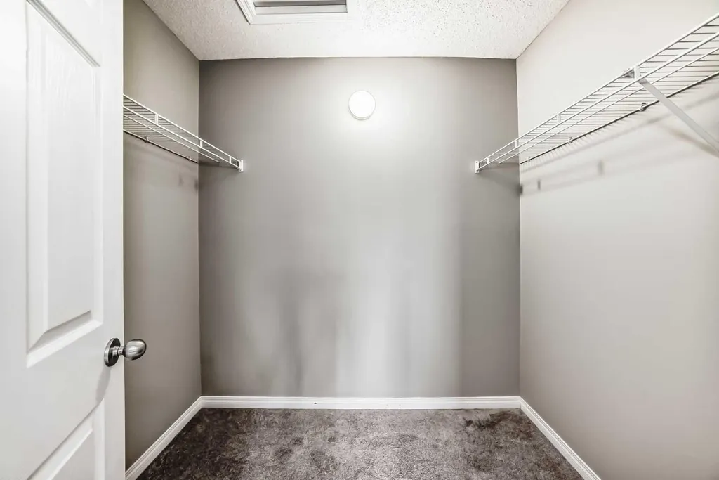 17 Copperfield Court SE Calgary AB T2Z 4Z3