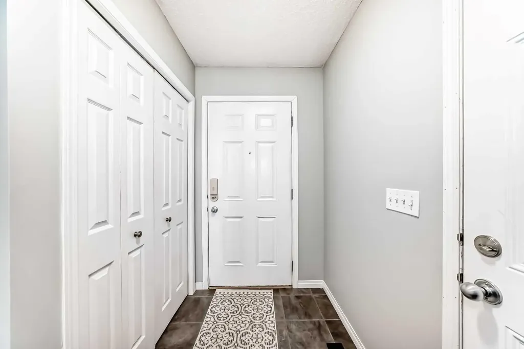17 Copperfield Court SE Calgary AB T2Z 4Z3