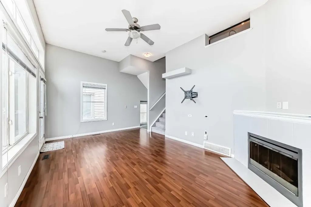 17 Copperfield Court SE Calgary AB T2Z 4Z3