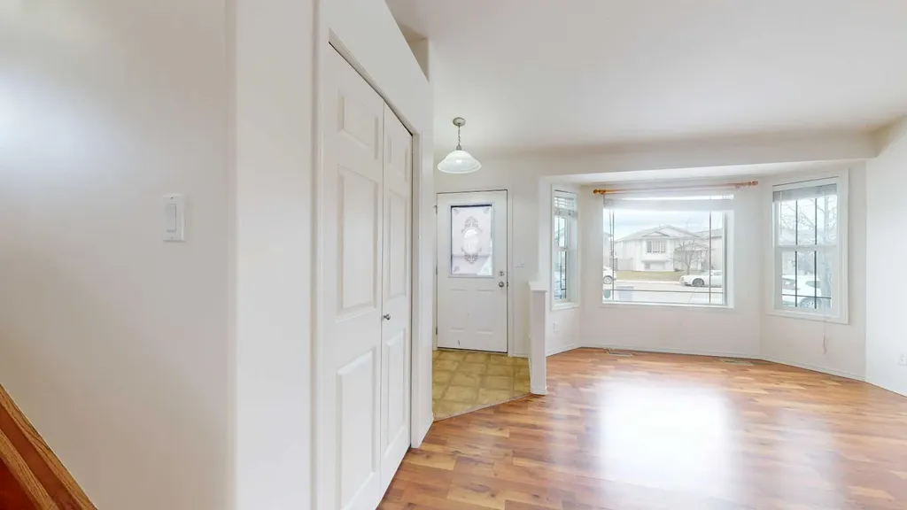 108 Pinnacle Boulevard Grande Prairie AB T8W 2V7