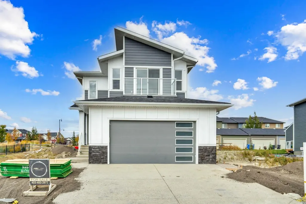 75 Sunvalley Way Cochrane AB T4C0X8