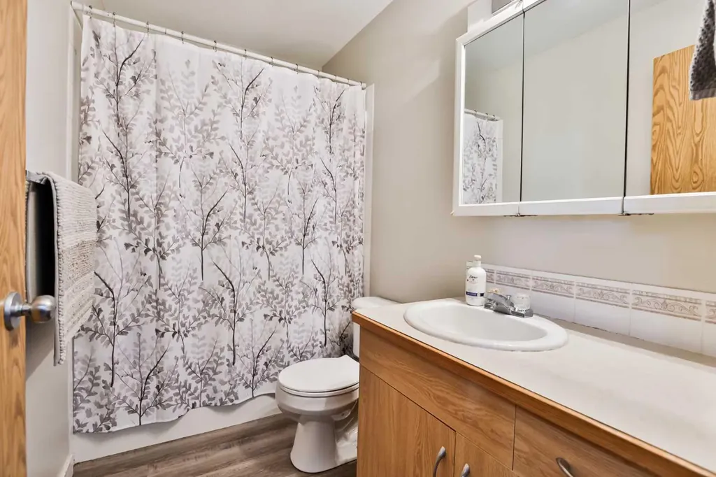 47 Highlands Place W Lethbridge AB T1J 4Y3