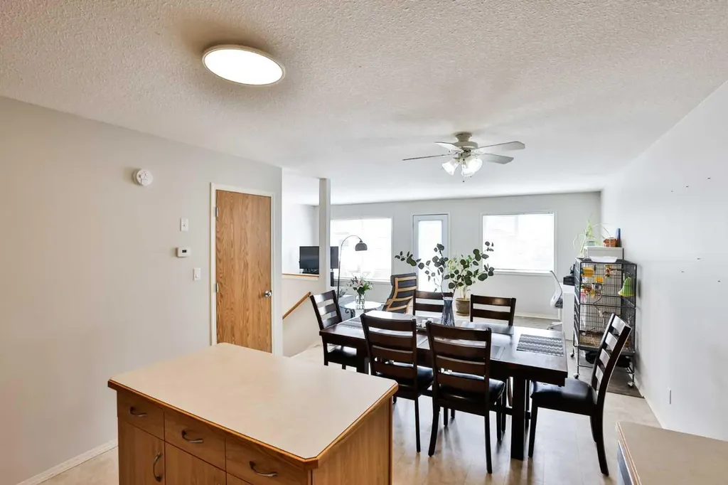 47 Highlands Place W Lethbridge AB T1J 4Y3