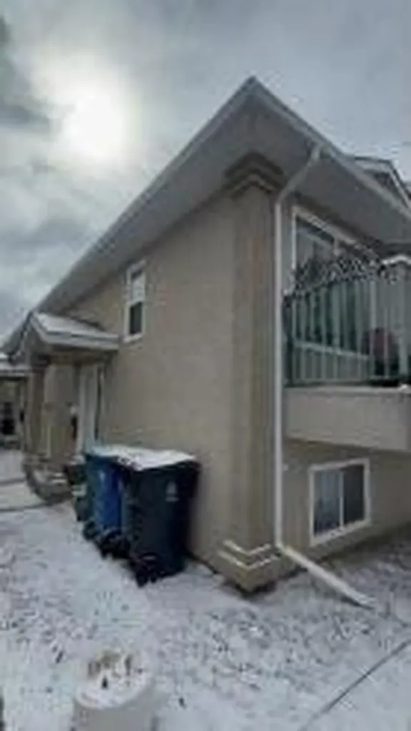 47 Highlands Place W Lethbridge AB T1J 4Y3