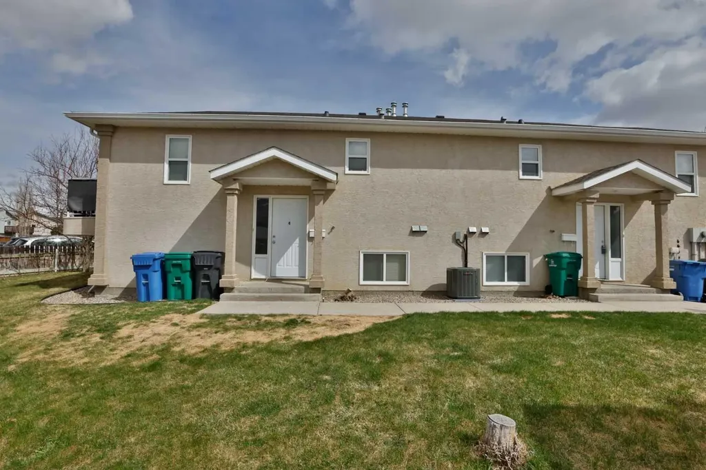 47 Highlands Place W Lethbridge AB T1J 4Y3