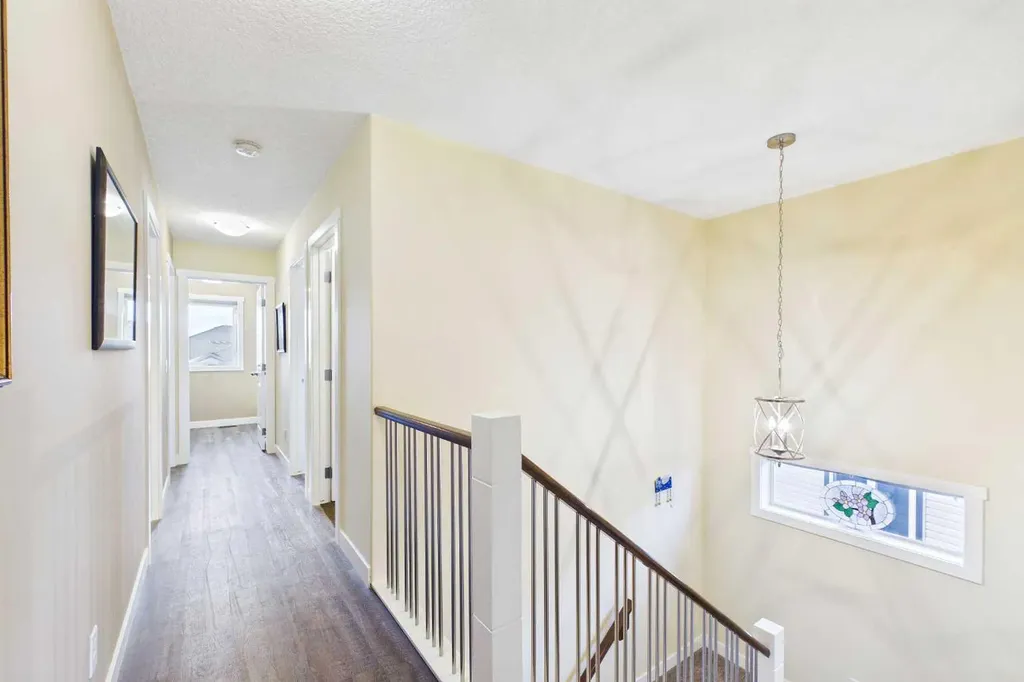 1910 High Park Circle NW High River AB T1V 0E7