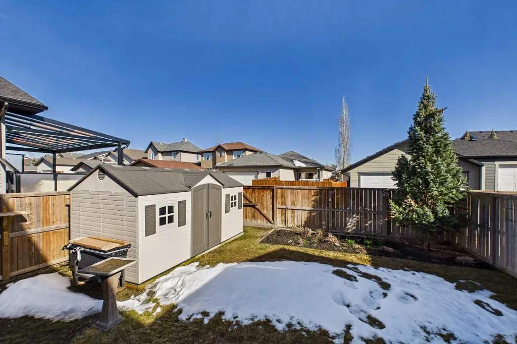 1910 High Park Circle NW High River AB T1V 0E7