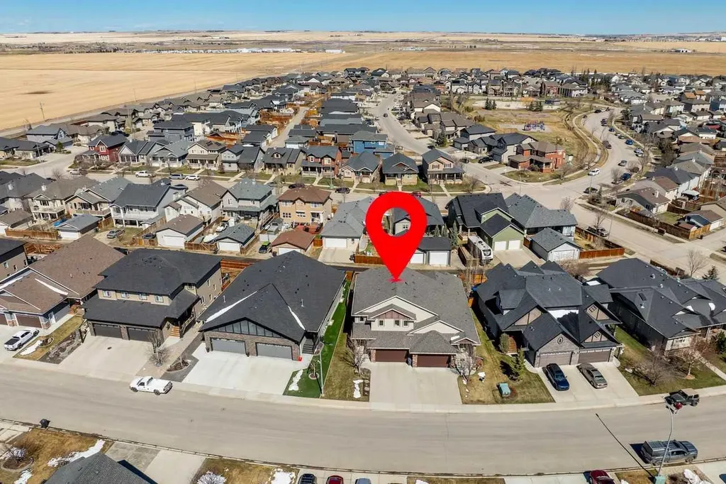 1910 High Park Circle NW High River AB T1V 0E7
