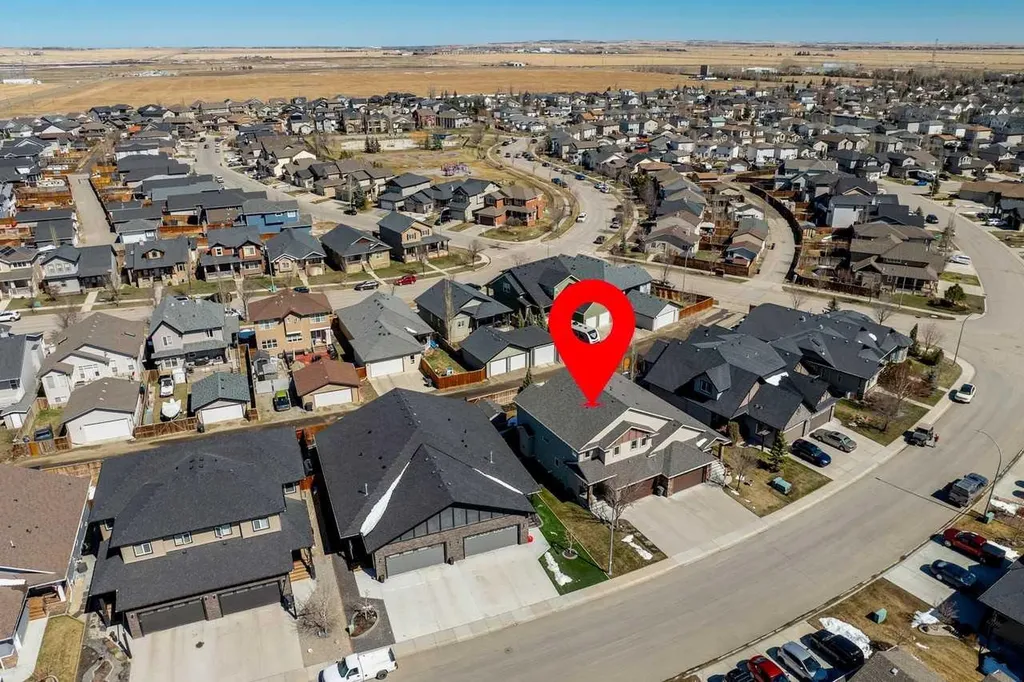 1910 High Park Circle NW High River AB T1V 0E7