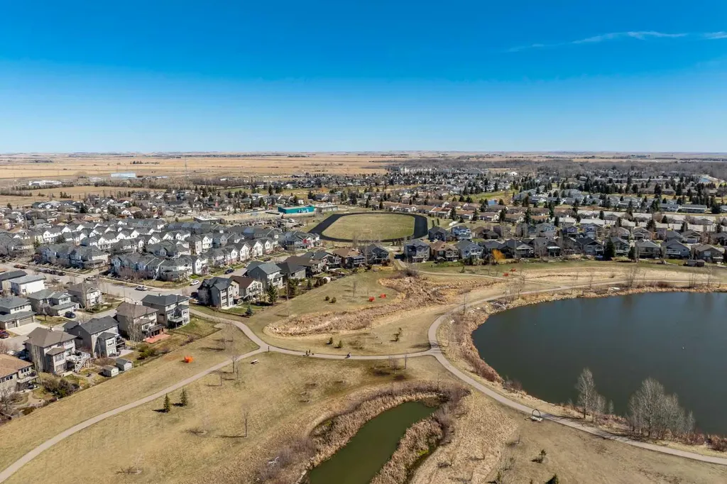 1910 High Park Circle NW High River AB T1V 0E7