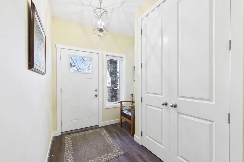 1910 High Park Circle NW High River AB T1V 0E7