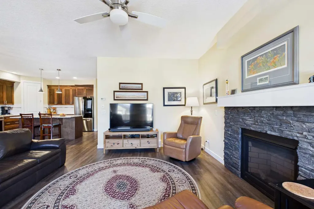 1910 High Park Circle NW High River AB T1V 0E7