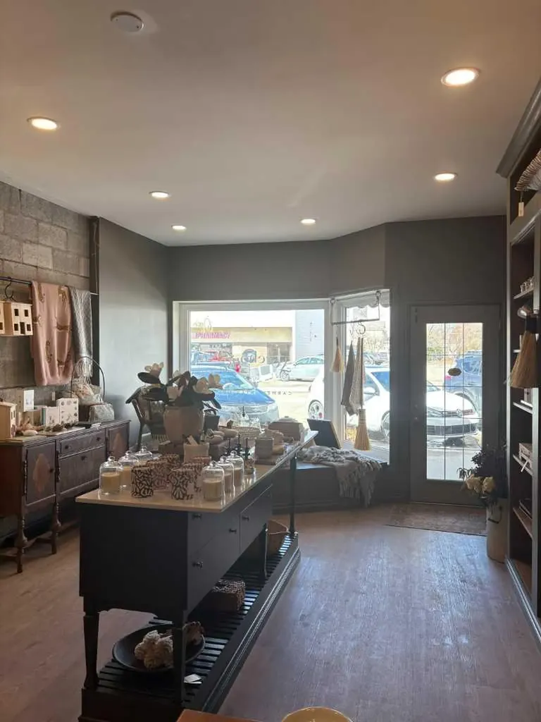 2021 19 Avenue Didsbury AB T0M 0W0