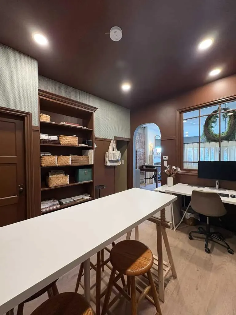 2021 19 Avenue Didsbury AB T0M 0W0