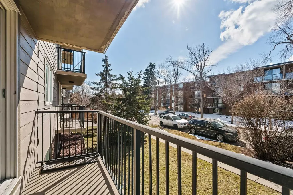 310 4 Avenue NE Calgary AB T2E 0J5