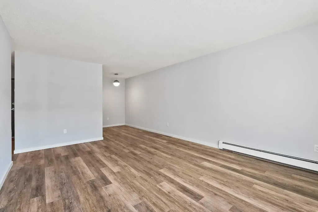 310 4 Avenue NE Calgary AB T2E 0J5