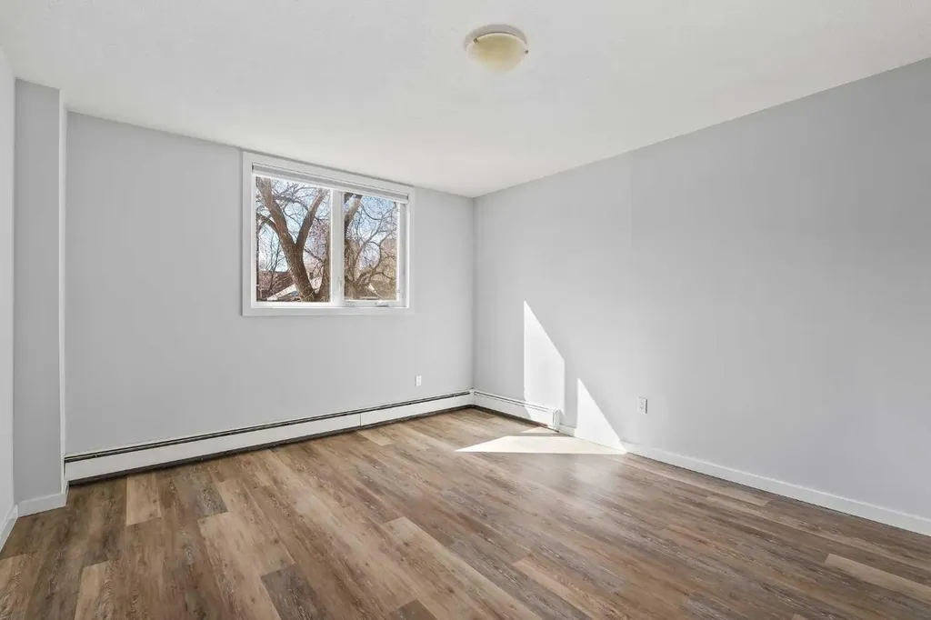 310 4 Avenue NE Calgary AB T2E 0J5
