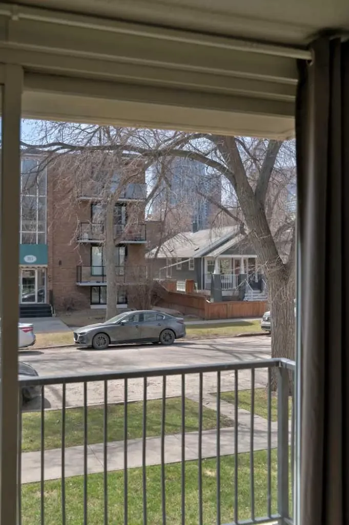 310 4 Avenue NE Calgary AB T2E 0J5