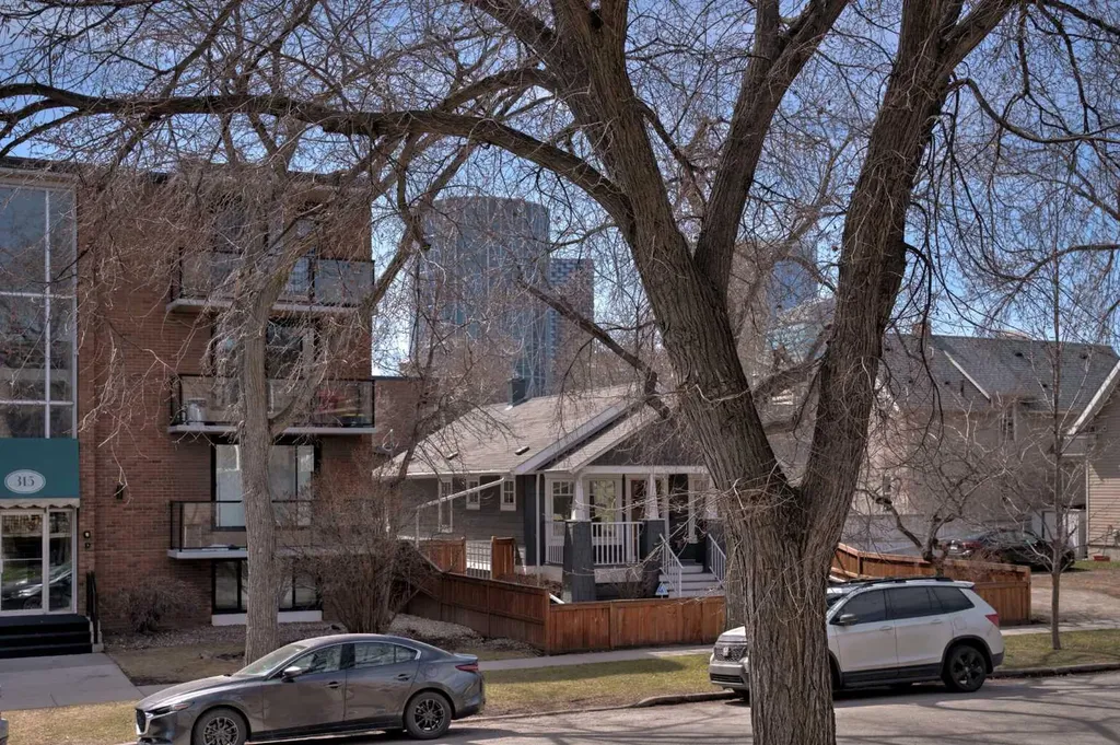 310 4 Avenue NE Calgary AB T2E 0J5