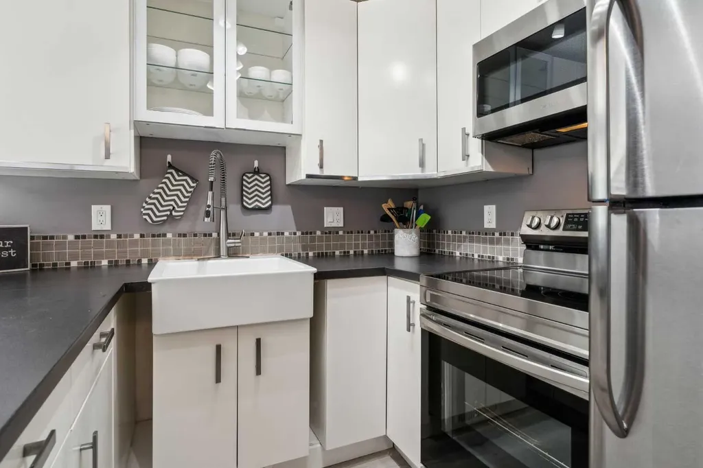 1336 154 Avenue SW Calgary AB T2Y 3E5