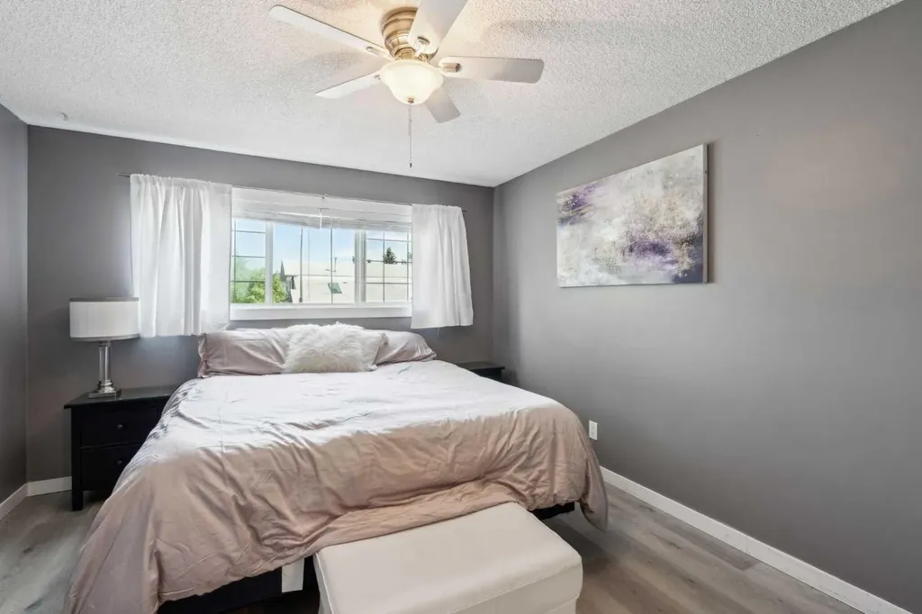 1336 154 Avenue SW Calgary AB T2Y 3E5