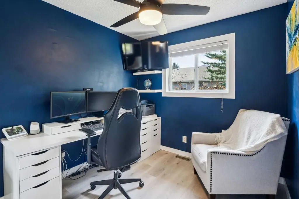 1336 154 Avenue SW Calgary AB T2Y 3E5