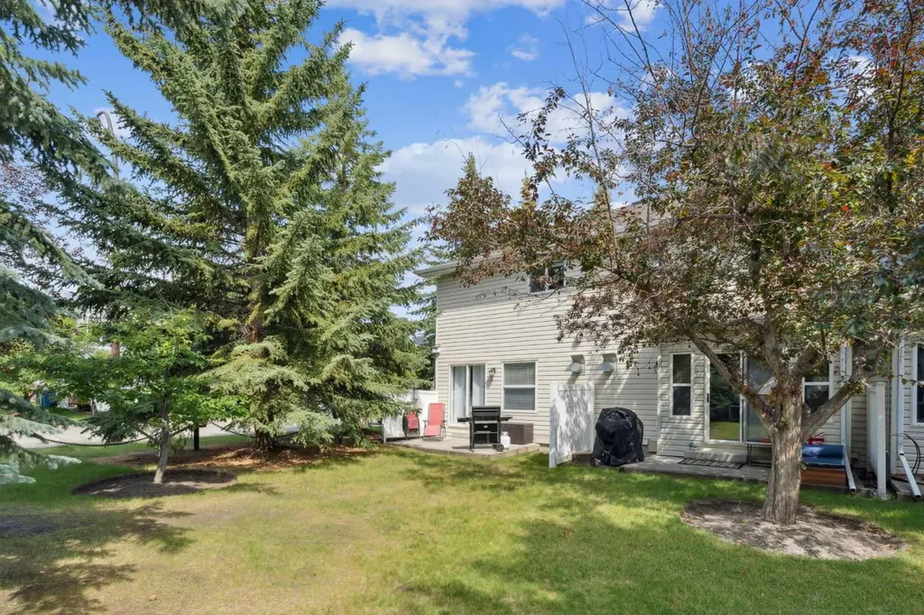 1336 154 Avenue SW Calgary AB T2Y 3E5