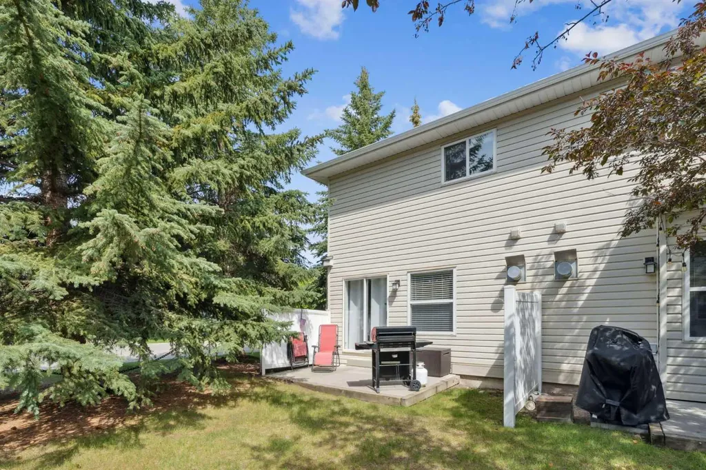 1336 154 Avenue SW Calgary AB T2Y 3E5