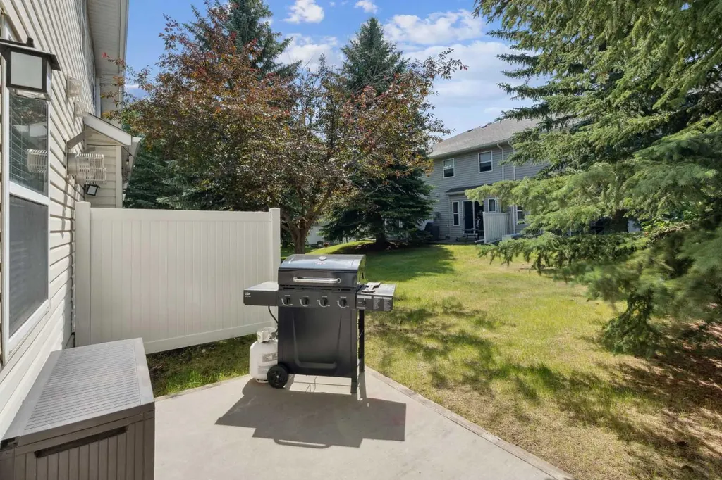 1336 154 Avenue SW Calgary AB T2Y 3E5