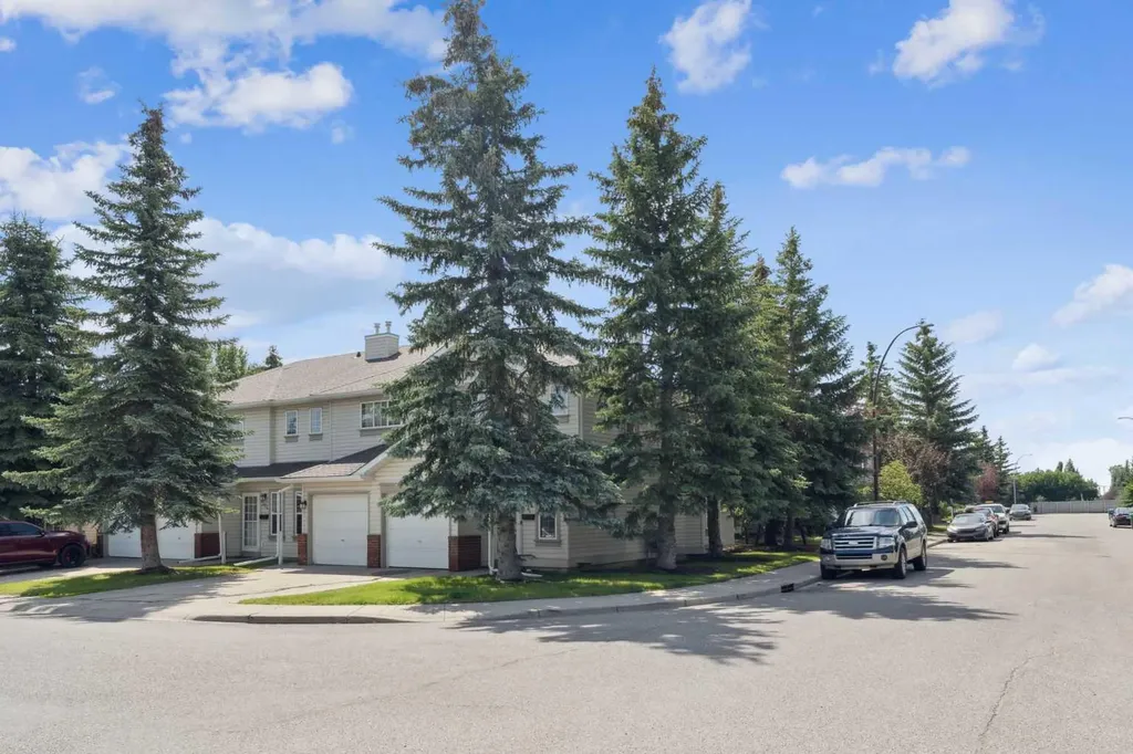 1336 154 Avenue SW Calgary AB T2Y 3E5