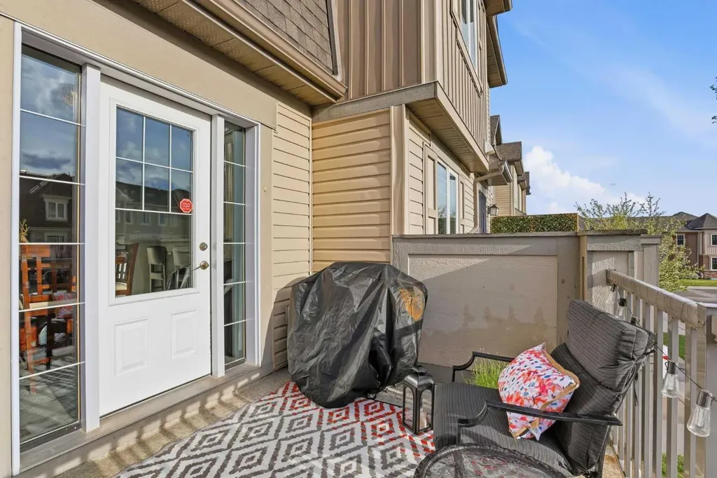 52 Windstone Green SW Airdrie AB T4B 0N5