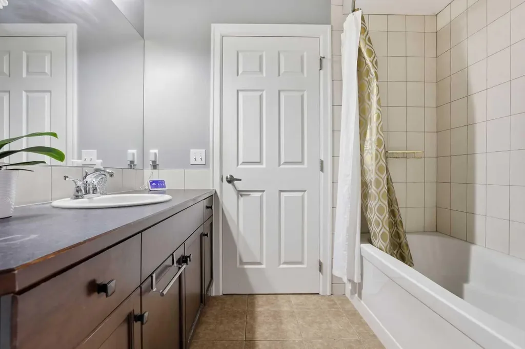 52 Windstone Green SW Airdrie AB T4B 0N5